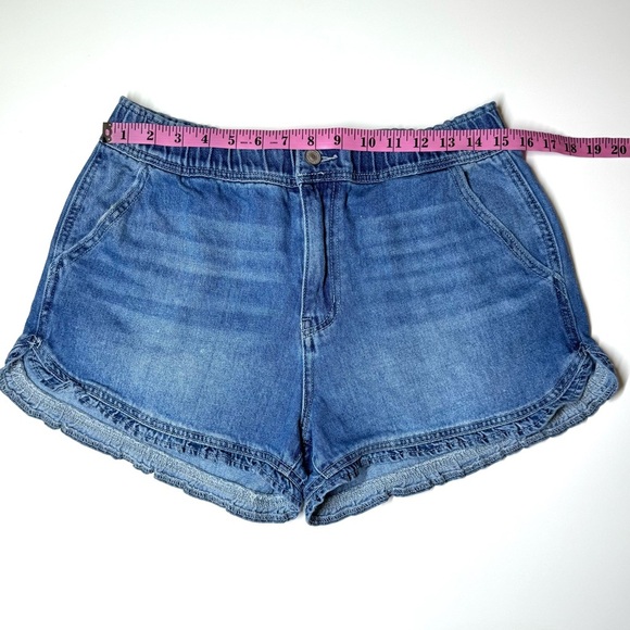 Kancan Women’s High Rise Ruffle Hem Shorts Size- XL - Picture 3 of 6